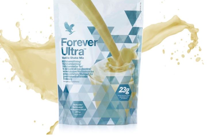 Sachet de Forever Lite Ultra Vanille avec un visuel de shake onctueux, soulignant l'apport de 24 g de protéines par portion.